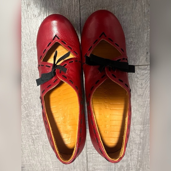 Chie Mihara Mary Jane Oxford Dark Academia Whimsy Goth Red Heels NEW Size 6 $378 - Picture 2 of 4